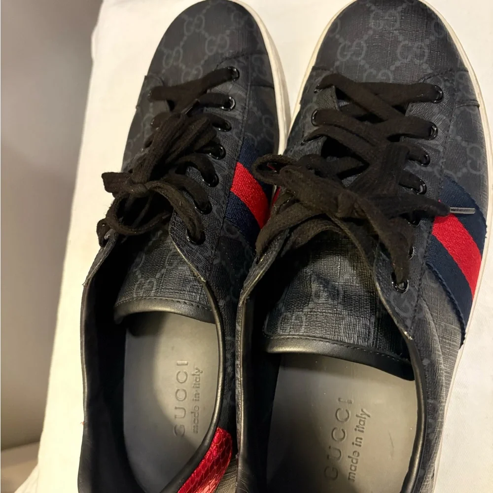 Gucci Ace GG Supreme Men’s Sneakers Black Red Blue Size 9.5